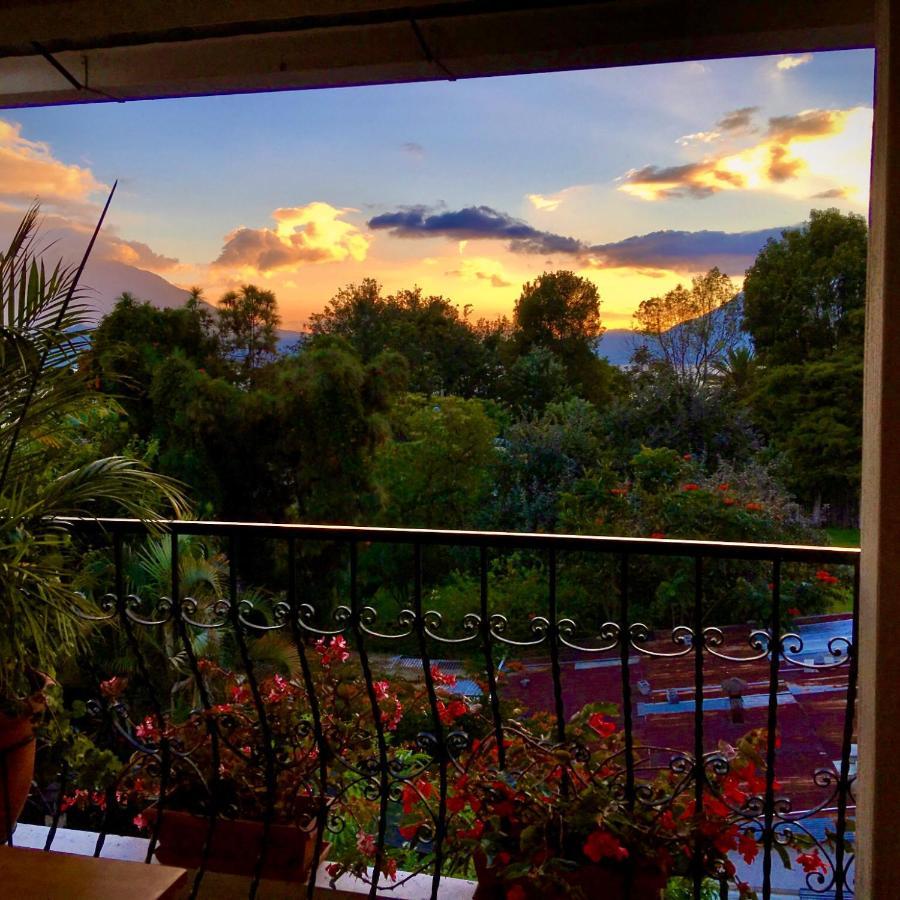 Posada De Los Volcanes Panajachel Εξωτερικό φωτογραφία
